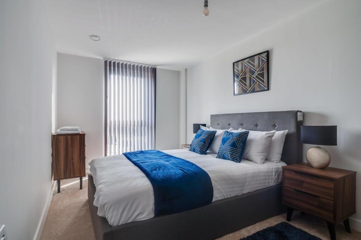 Lovely Riverside 2 Bed Apartment Leeds  Eksteriør bilde