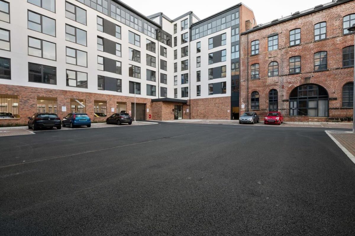 Lovely Riverside 2 Bed Apartment Leeds  Eksteriør bilde