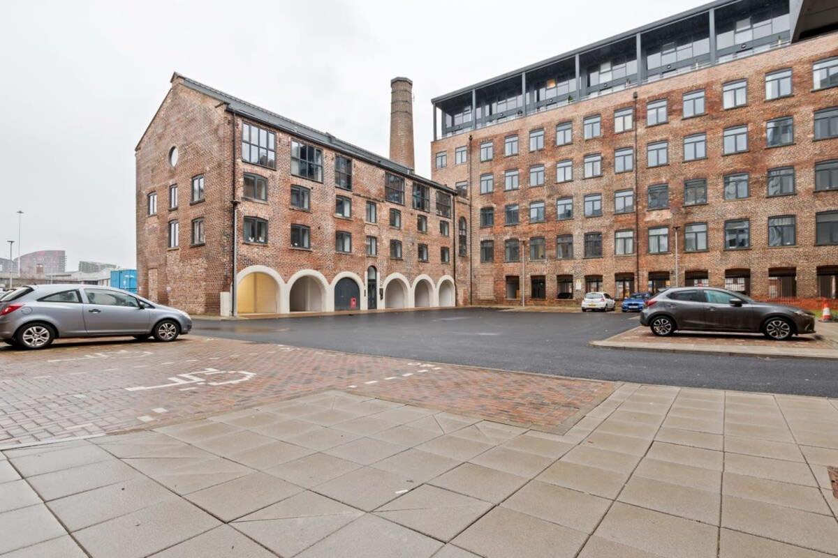 Lovely Riverside 2 Bed Apartment Leeds  Eksteriør bilde