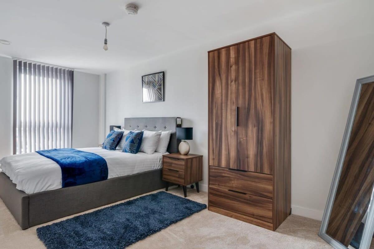 Lovely Riverside 2 Bed Apartment Leeds  Eksteriør bilde